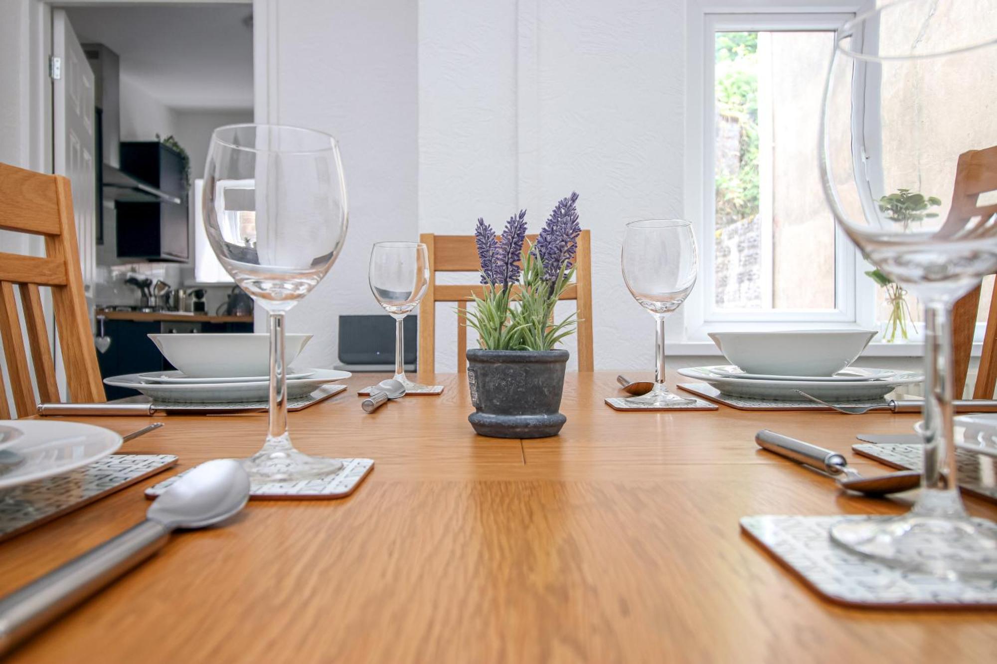 Norton Terrace Charming Home In The Beautiful Afan Forest By Staystaycations 塔尔伯特港 外观 照片